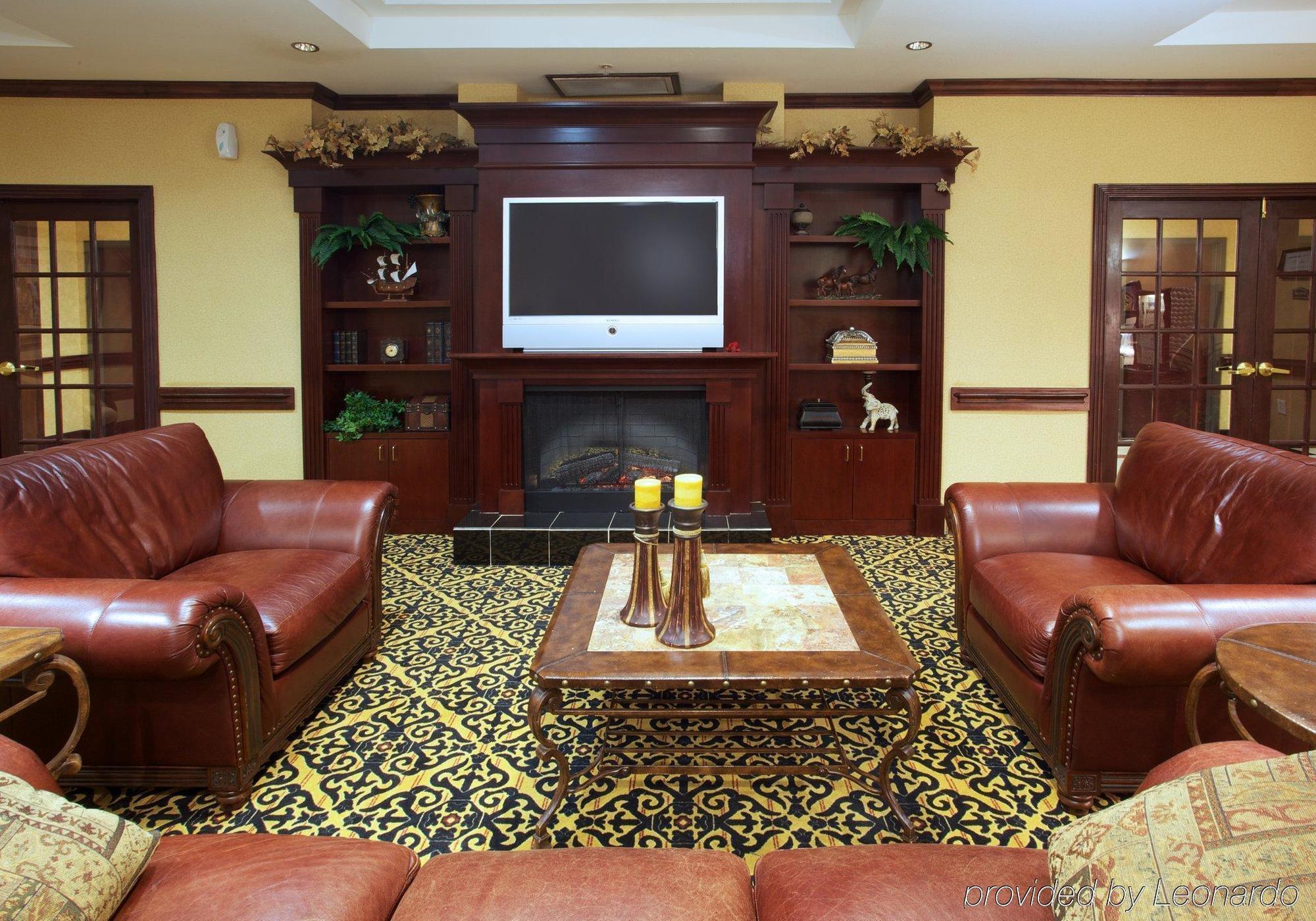 Holiday Inn Express & Suites Wharton By Ihg Beltér fotó