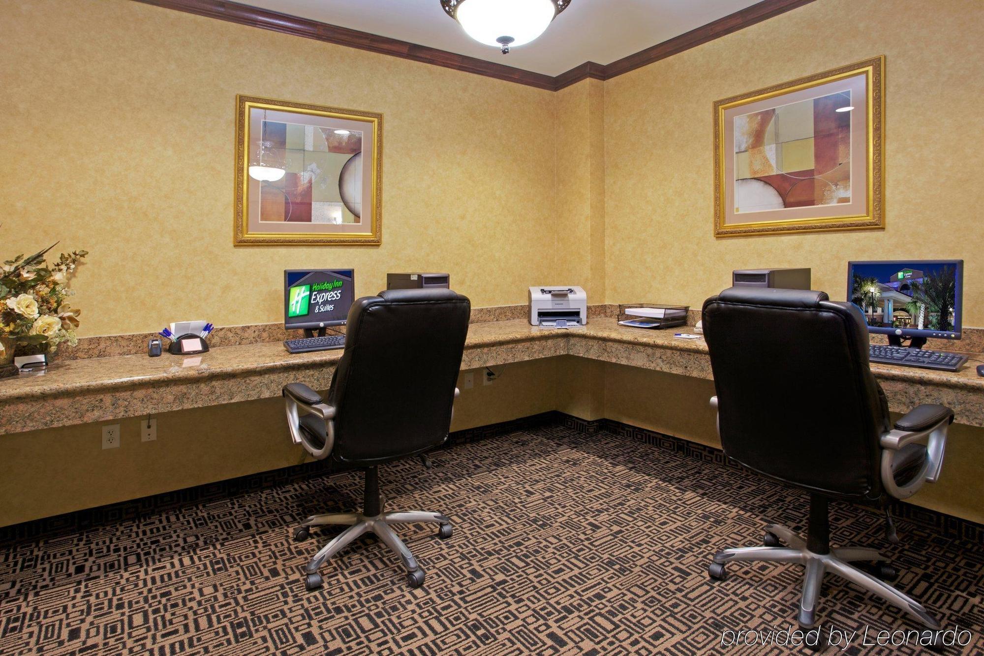 Holiday Inn Express & Suites Wharton By Ihg Létesítmények fotó